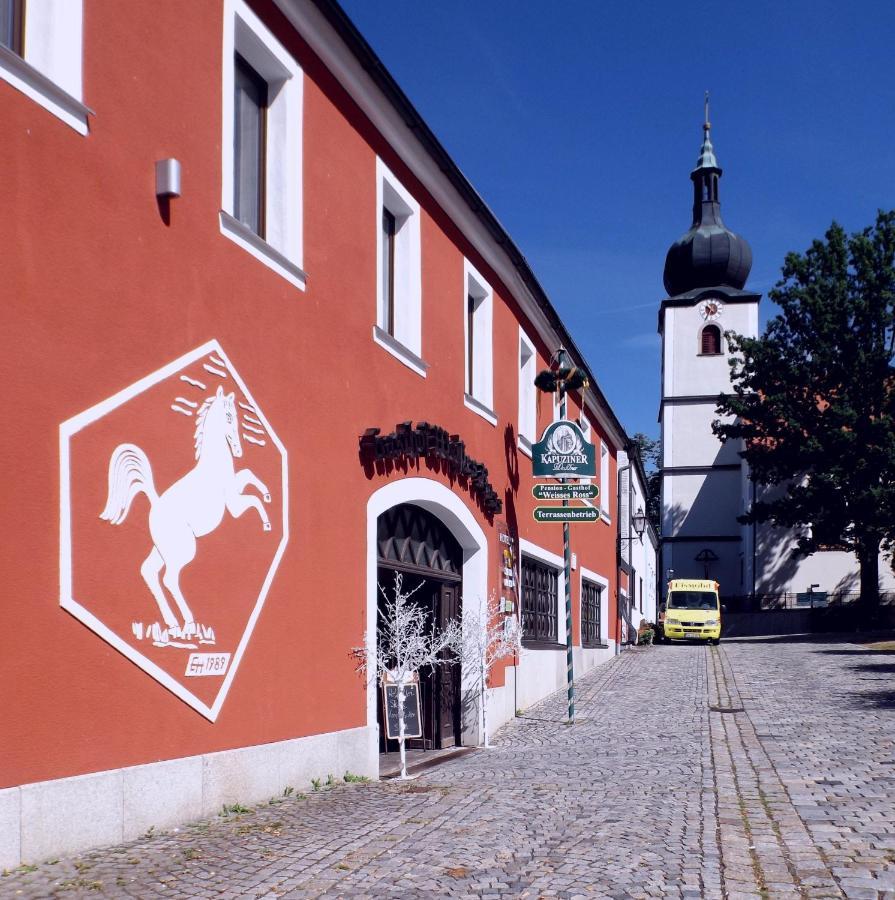 Hotel Weisses Ross Konnersreuth Exterior photo